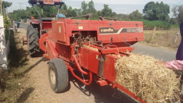 อ้ดฟาง.คูโบต้า.ตราช้าง ใช้งานมาสี่ปีใช้ดีไม่เคยงอแง..ร้องแสนแปดห้าพัน..185000..ต่อรอง กริ้งกร้าง..0875511464-0636359242นิธิศจ้า..