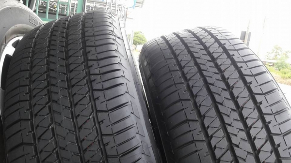 ขายล้อแม็กป้ายแดง ford ranger 18" ยางปี16 สนใจติดต่อ ตาเล็ก ล้อและยางครับ 081-3747940