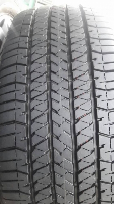 ขายล้อแม็กป้ายแดง ford ranger 18" ยางปี16 สนใจติดต่อ ตาเล็ก ล้อและยางครับ 081-3747940