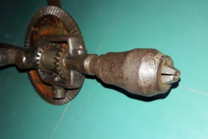 ขายสว่านมือหมุนตราตาMade in Germany.งานเก่ามือสอง