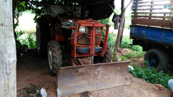 รถไถ42แรงเทอโบทรงพลังพร้อมใช้งานสุดๆตัวรถใบดันผานบุกเบิก