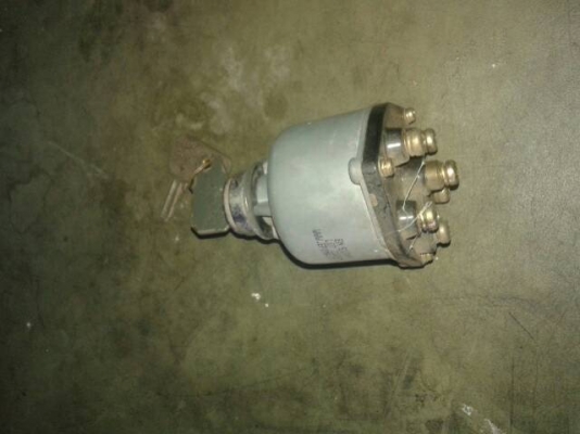 กุญแจรถจิ๊บ