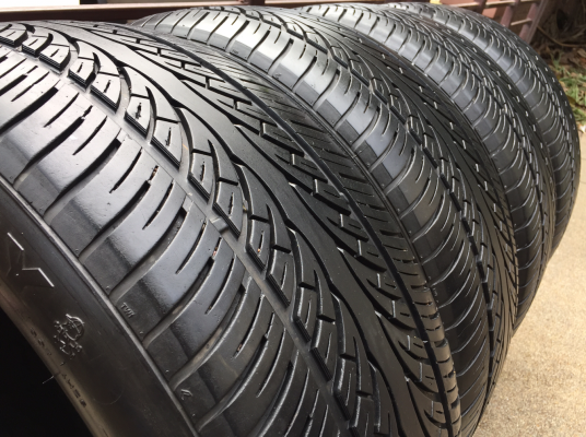 ยาง Sunny 265 50 20 กลางปี15 ดอกเต็ม เนื้อนิ่มๆ ราคาไม่แพง ยาง Sunny 265 50 20 กลางปี15 ดอกเต็ม เนื้อนิ่มๆ ราคาไม่แพง