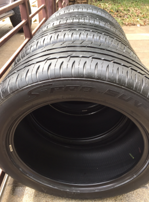 ยาง Maxxis 265 50 20 ปลายปี14 ดอกเต็ม เนื้อนิ่มๆ ราคาไม่แพง