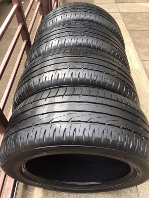 ยาง Maxxis 265 50 20 ปลายปี14 ดอกเต็ม เนื้อนิ่มๆ ราคาไม่แพง