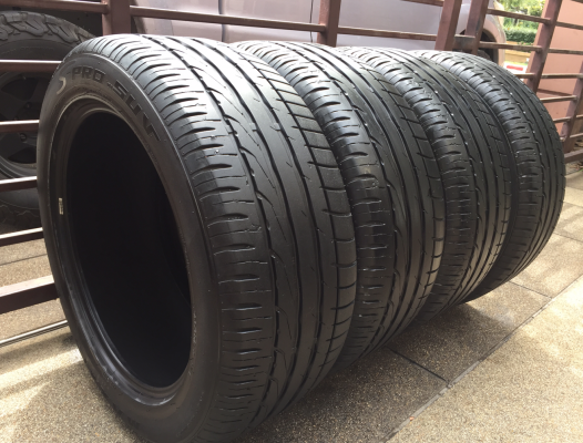 ยาง Maxxis 265 50 20 ปลายปี14 ดอกเต็ม เนื้อนิ่มๆ ราคาไม่แพง
