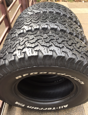 ยาง All BF Goodrich 265 75 16 กลางปี11 3เส้น ดอกเต็มยังพอมีหนวด ไม่มีปะ ราคาไม่แพง