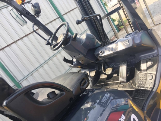 ขายโฟล์คลิฟ KOMATSU รุ่นล่าสุด 3ตัน 3 เมตร ออโต้ แก๊ส เครื่องเกียร์ดีมากๆๆ พร้อมใช้ 094-4267888 จะเด็ด 320,000 บาท