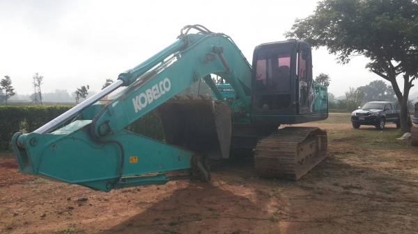 รถแบคโฮ KOBELCO SK200 M8
