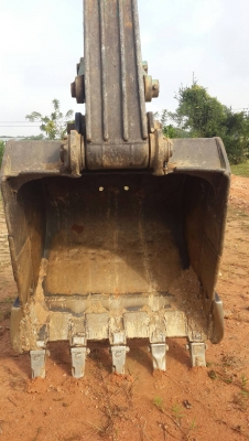 รถแบคโฮ KOBELCO SK200 M8 รถแบคโฮ KOBELCO SK200 M8