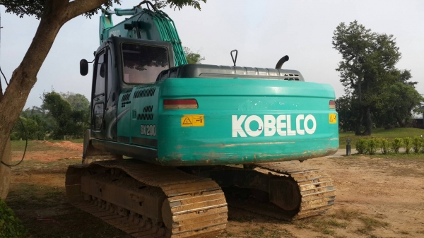 รถแบคโฮ KOBELCO SK200 M8
