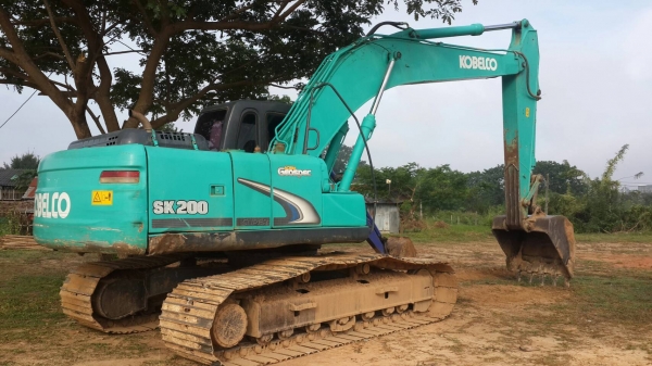 รถแบคโฮ KOBELCO SK200 M8