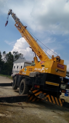 รถเครน TADANO KATO KOBELCO