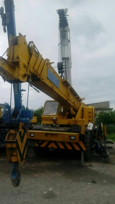 รถเครน TADANO KATO KOBELCO