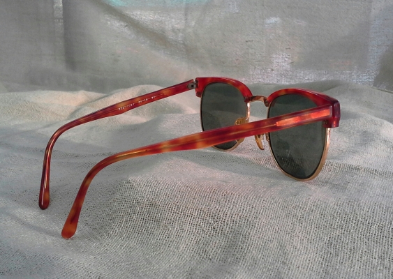 แว่นตาอิตาเลียนคลับมาสเตอร์ ยุค '70s Vintage CAPPELLINI handmade in Italy แว่นตาอิตาเลียนคลับมาสเตอร์ ยุค '70s Vintage CAPPELLINI handmade in Italy