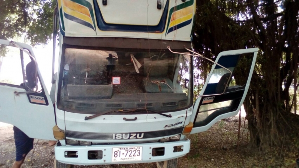 6ล้อFTR  6เมตร. 0618858808