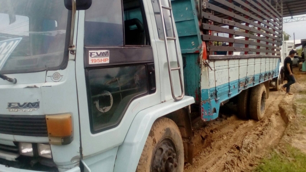 6ล้อFTR 6เมตร. 0618858808 6ล้อFTR 6เมตร. 0618858808