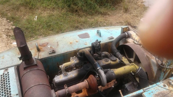 ขายรถขุดแบ็คโค โกเบลโก้SK907 200มาร์ทรู สภาพพร้อมใช้งาน เครื่องเดิม ใช้งานประจำ