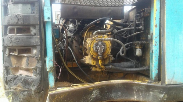 ขายรถขุดแบ็คโค โกเบลโก้SK907 200มาร์ทรู สภาพพร้อมใช้งาน เครื่องเดิม ใช้งานประจำ