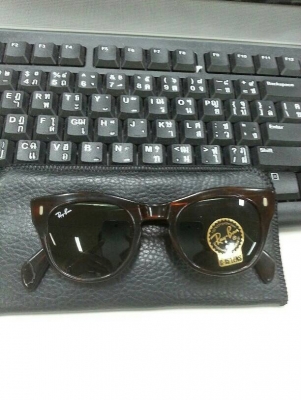Vintage matin wells +rayban