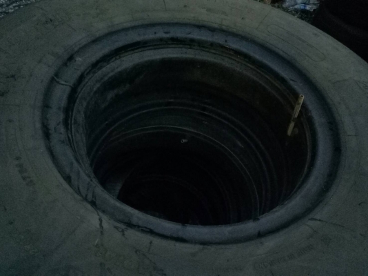 ขายยาง 825R16 บริดสโตน ปี15 พร้อมยางในและยางรอง จำนวน 13 เส้น 7500