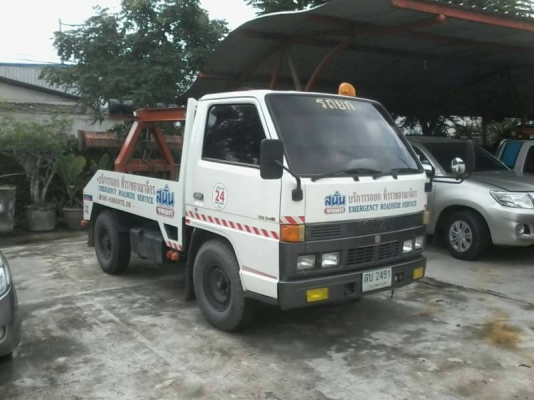 ขาย 235,000 รถยกลากรถ ISUZU NHR 55 E เครื่อง 4 JB1 88 แรง หัวสวย ยางดี คัชซีสวย พร้อมวินยกลากรถสวยพร้อมใช้เอกสารพร้อมโอน(รถอยู่ ระยอง) 090-772-3710 090-772-3708