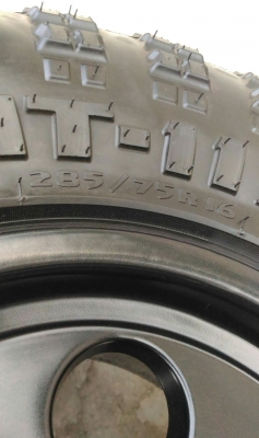 ขายยาง Mud 285/75/16 สวยๆ ขายยาง Mud 285/75/16 สวยๆ