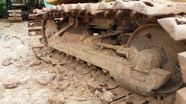 ขาย 145,000.CATERPILLAR D3B ตีนเป็ด เครื่องดี เกียร์แรง ช่วงล่างพอใช้ (รถอยู่จันทบุรี) 090-772-3710 090-772-3708 ขาย 145,000.CATERPILLAR D3B ตีนเป็ด เครื่องดี เกียร์แรง ช่วงล่างพอใช้ (รถอยู่จันทบุรี) 090-772-3710 090-772-3708