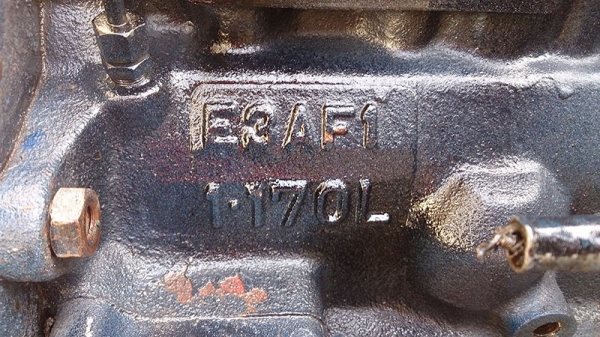 ขายเครื่องยนต์ดีเซลสามสูบอีซูซุ