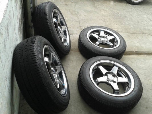 ขอบ15นิ้ว4รู100 พร้อมยาง ชุดนี้ ราคา 5700 บาท