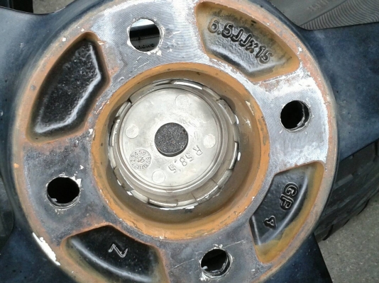 ขอบ15นิ้ว4รู100 พร้อมยาง ชุดนี้ ราคา 5700 บาท