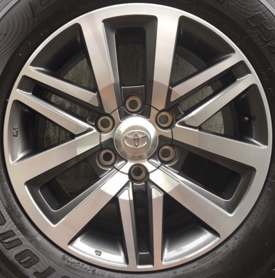 แม็กพร้อมยางป้ายแดงปี16 ฟอร์จูนเนอร์ ขอบ18 ยางบริดสโตน ตุ่มครบ แม็กพร้อมยางป้ายแดงปี16 ฟอร์จูนเนอร์ ขอบ18 ยางบริดสโตน ตุ่มครบ