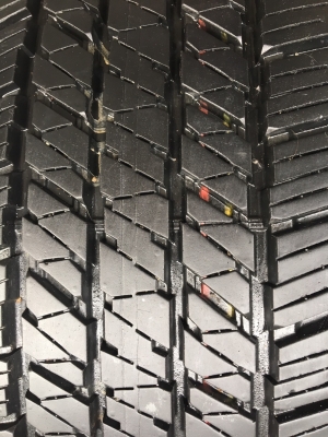 แม็กพร้อมยางป้ายแดงปี16 ฟอร์จูนเนอร์ ขอบ18 ยางบริดสโตน ตุ่มครบ แม็กพร้อมยางป้ายแดงปี16 ฟอร์จูนเนอร์ ขอบ18 ยางบริดสโตน ตุ่มครบ