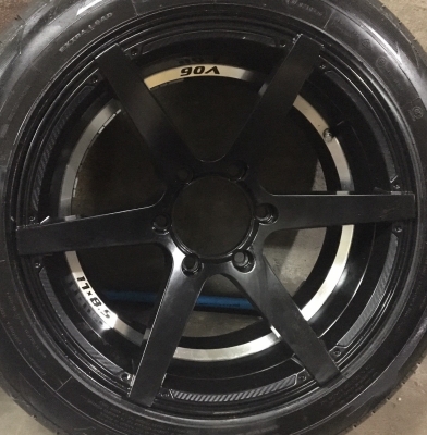 แม็ก V06 ขอบ 17 พร้อมยาง 225-55-17 ปี 16 แม็ก V06 ขอบ 17 พร้อมยาง 225-55-17 ปี 16