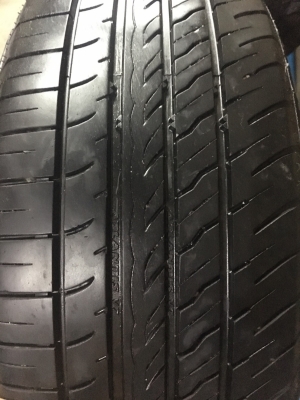 แม็ก V06 ขอบ 17 พร้อมยาง 225-55-17 ปี 16 แม็ก V06 ขอบ 17 พร้อมยาง 225-55-17 ปี 16