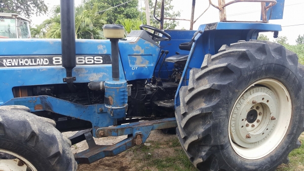 Newholland 8066s ใบดันหน้า ขับเคลื่อน 4 ล้อ