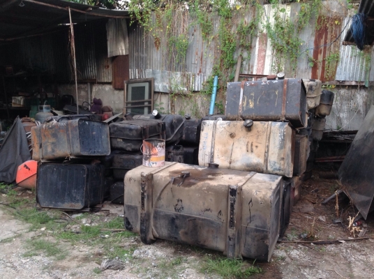 ถังนํ้ามันราคาเริ่มต้น1200-9000 ถังนํ้ามันราคาเริ่มต้น1200-9000