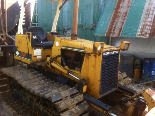 ขายแทร็คเตอร์ KOMATSU D20P-6 พร้อมใช้งาน