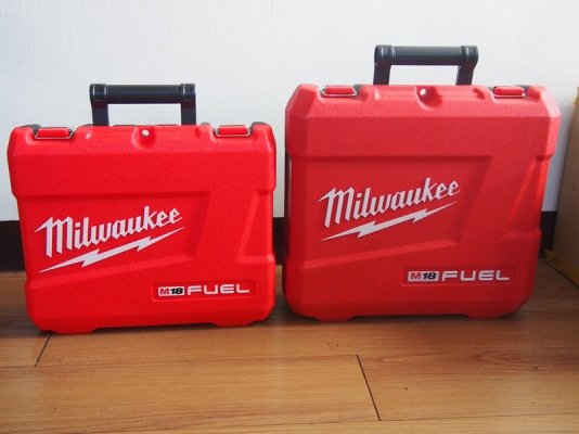 บล๊อกครึ่งนิ้วไร้สาย Milwaukee 2755-22 แรงบิต300Nmพร้อมแบ็ต5แอมป์2ก้อน