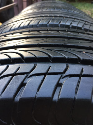 ยาง Maxxis 245 70 16 กลางปี15 ดอกเต็ม เนื้อนิ่มๆ ไม่มีปะ ราคาไม่แพง ยาง Maxxis 245 70 16 กลางปี15 ดอกเต็ม เนื้อนิ่มๆ ไม่มีปะ ราคาไม่แพง