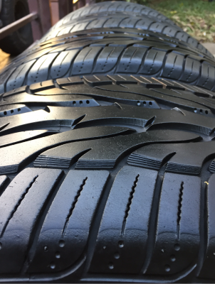 ยาง Toyo 265 50 20 ปี13 ดอกเยอะ พร้อมใช้งาน ราคาไม่แพง ยาง Toyo 265 50 20 ปี13 ดอกเยอะ พร้อมใช้งาน ราคาไม่แพง