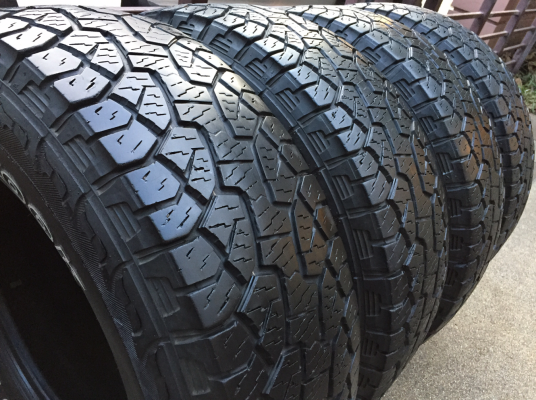 ยาง All Hankook 265 75 16 กลางปี13 ดอกเยอะ พร้อมใช้งาน ราคาไม่แพง ยาง All Hankook 265 75 16 กลางปี13 ดอกเยอะ พร้อมใช้งาน ราคาไม่แพง