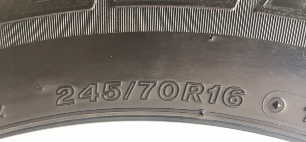 ยาง Bridgestone 245-70-16 ปลายปี 15 ยาง Bridgestone 245-70-16 ปลายปี 15