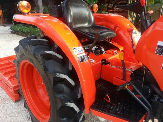 คูโบต้า L3208SP 4 WD รถคัดเกรด A