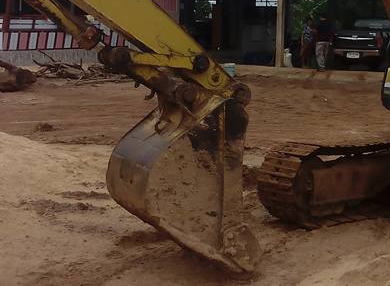 แบคโฮKOBELCO SK120 MARK (มาร์ค3) พิมพ์นิยม เครื่อง+ปั้ม ดีแรง ไฟฟ้าจอกล่อง ครบ ขาดมอเตอร์คันเร่ง บูมอาร์มสวย เอวมีขยับนิด ช่วงล่าง70\% พร้อมใช้งาน ขายตามสภาพ เอกสารใบแจ้งจำหน่าย **ขาย KOBELCO SK120 MARK-3 แบคโฮพิมพ์นิยม สภาพดี มีใบแจ