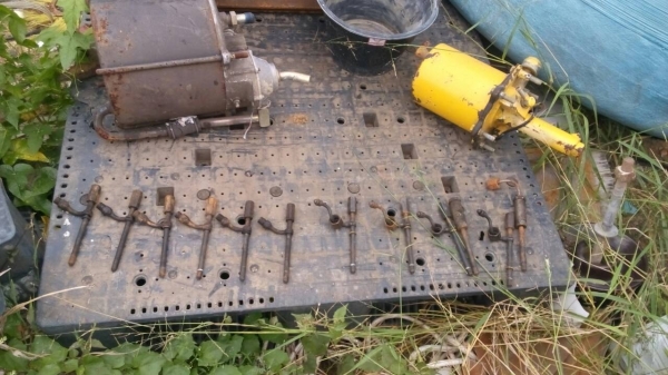 ขายหม้อนํ้า รถแทรกเตอร์ D-4 D-5 และอะไหล่หลายรายการ ของเก่าสภาพสวยครับ ขายไม่แพงครับ