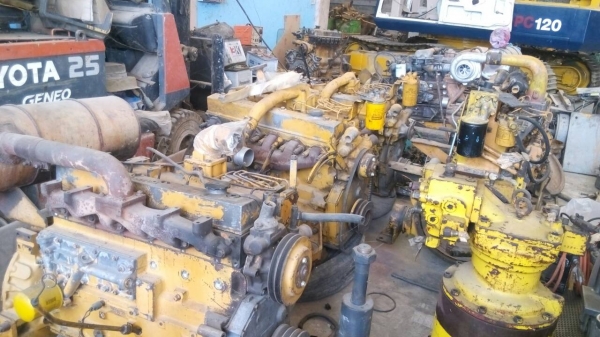 ขายเครื่อง รถแมคโค PC-200-5 6-D-95-L สภาพสวย มีหลายตัวให้เลือก รับประกัน สนใจโทรมาคุยกันครับ