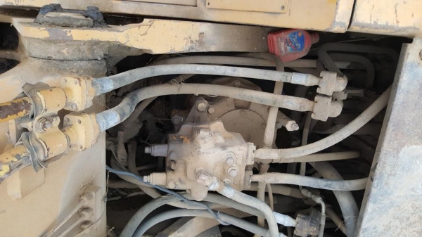 ขายรถขุดแบ็คโค PC200-5 เครื่อง6BGเทอร์โบว์ เครื่องแน่นปั๊มแรง สภาพพร้อมลงงาน