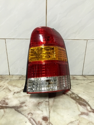 ขายไฟท้าย FORD ESCAPE 3.0 XLT ปี 03 ข้างขวาของแท้ศูนย์