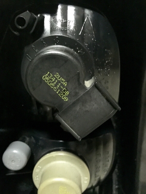 ขายไฟท้าย FORD ESCAPE 3.0 XLT ปี 03 ข้างขวาของแท้ศูนย์ ขายไฟท้าย FORD ESCAPE 3.0 XLT ปี 03 ข้างขวาของแท้ศูนย์